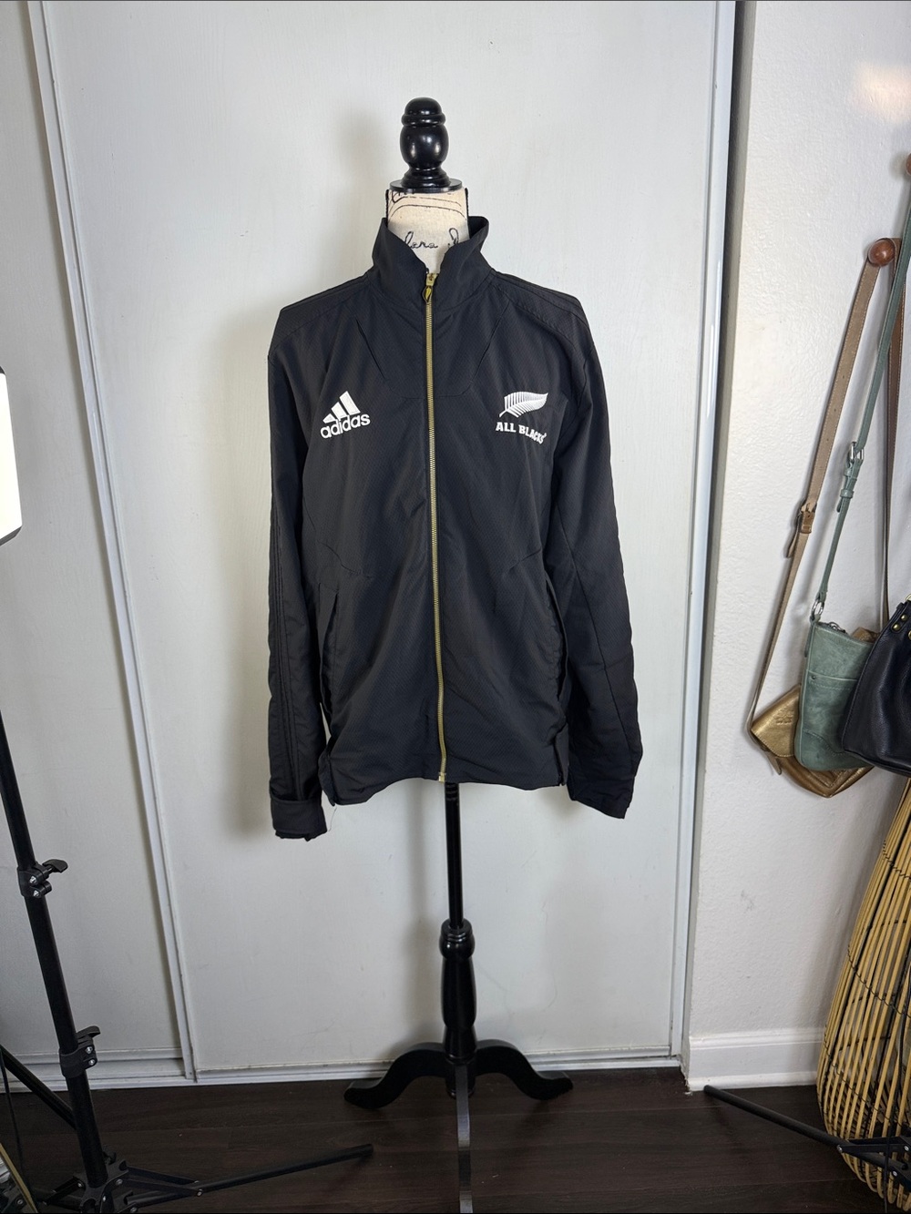 Adidas All Blacks Anthem Black Lightweight Full-Zip Jacket size Medium